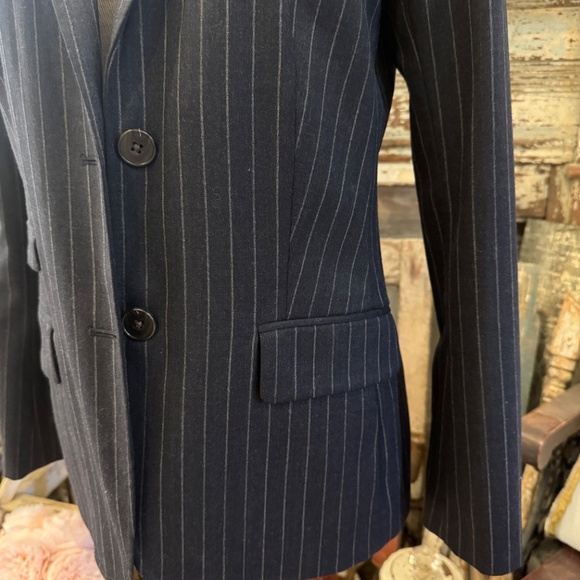 GAP STRIPED NAVY WOOL BLAZER | Lightweight Blended | Tailored | Pinstripe Jacket - Picture 8 of 14